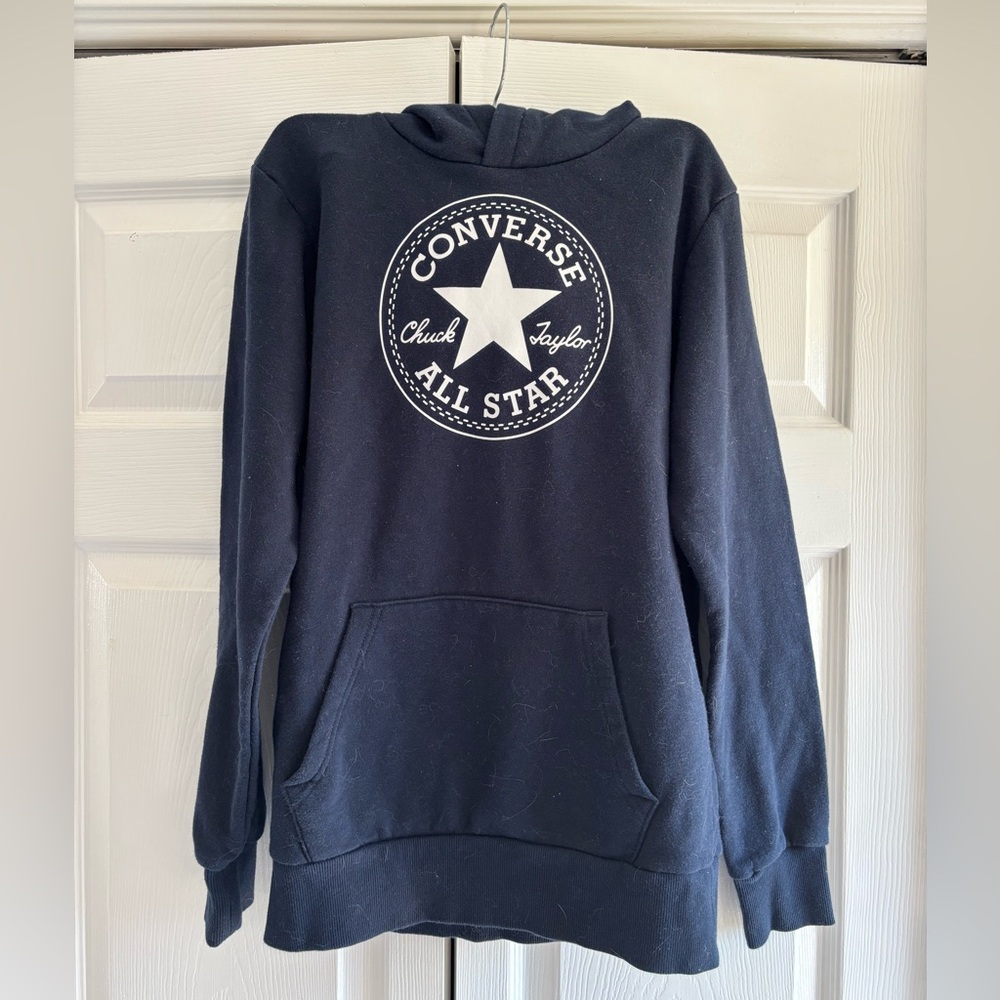 Navy blue converse hoodie. Excellent  condition!